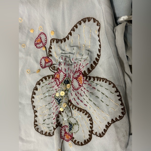 Vintage BCBG MaxAzria Embroidered Blue Floral Y2K Asymmetrical Halter Dress - Picture 5 of 7